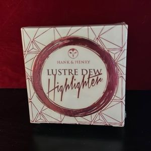 Hank and Henry Lustre Dew Highlighter in Supa Nova